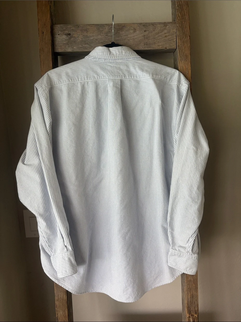 Blue & White Pin Striped Polo Sport Button-Down Shirt 100% Cotton - Picture 6 of 6